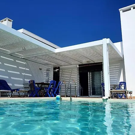 Vliha Sea View Villa