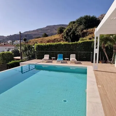 Vliha Sea View *